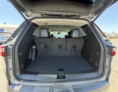 2019 Chevrolet Traverse LT Leather - Photo 14 - Bakersfield, CA 93305