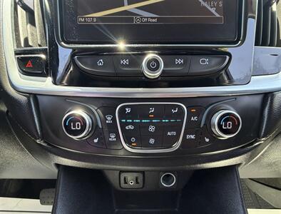 2019 Chevrolet Traverse LT Leather - Photo 28 - Bakersfield, CA 93305