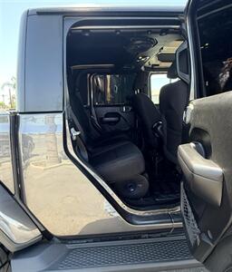 2021 Jeep Gladiator CALIFORNIA EDITION - Photo 15 - Bakersfield, CA 93305