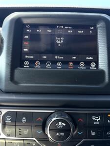 2021 Jeep Gladiator CALIFORNIA EDITION - Photo 24 - Bakersfield, CA 93305