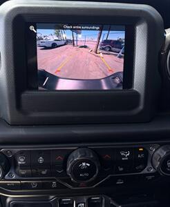 2021 Jeep Gladiator CALIFORNIA EDITION - Photo 28 - Bakersfield, CA 93305