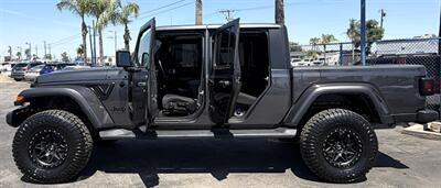 2021 Jeep Gladiator CALIFORNIA EDITION - Photo 5 - Bakersfield, CA 93305