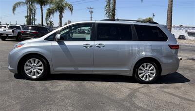 2017 Toyota Sienna Limited Premium 7-Passeng - Photo 4 - Bakersfield, CA 93305