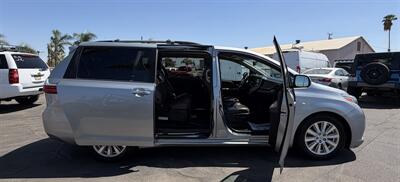 2017 Toyota Sienna Limited Premium 7-Passeng - Photo 20 - Bakersfield, CA 93305
