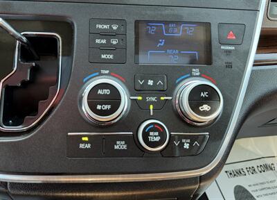 2017 Toyota Sienna Limited Premium 7-Passeng - Photo 36 - Bakersfield, CA 93305