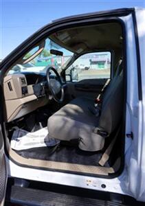 2004 Ford F-450 Regular Cab 2WD DRW   - Photo 9 - Bakersfield, CA 93305