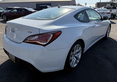 2013 Hyundai Genesis Coupe 2.0T   - Photo 11 - Bakersfield, CA 93305