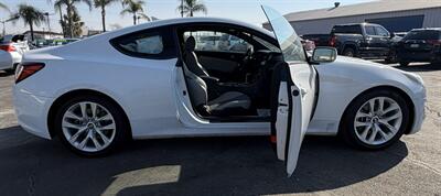2013 Hyundai Genesis Coupe 2.0T   - Photo 13 - Bakersfield, CA 93305