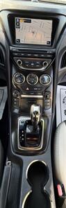 2013 Hyundai Genesis Coupe 2.0T   - Photo 18 - Bakersfield, CA 93305