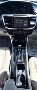 2016 Honda Accord EX-L w/Navi w/Honda Sensi   - Photo 22 - Bakersfield, CA 93305