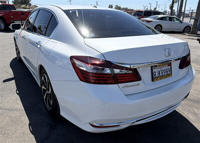 2016 Honda Accord EX-L w/Navi w/Honda Sensi   - Photo 9 - Bakersfield, CA 93305