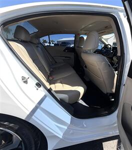 2016 Honda Accord EX-L w/Navi w/Honda Sensi   - Photo 18 - Bakersfield, CA 93305