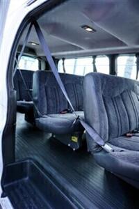 2002 Chevrolet Express 3500 Extended   - Photo 8 - Bakersfield, CA 93305