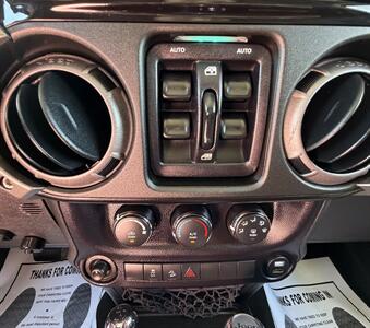 2015 Jeep Wrangler Unlimited Sport   - Photo 29 - Bakersfield, CA 93301