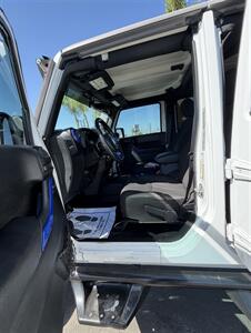 2015 Jeep Wrangler Unlimited Sport   - Photo 10 - Bakersfield, CA 93301