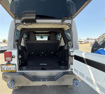 2015 Jeep Wrangler Unlimited Sport   - Photo 14 - Bakersfield, CA 93301