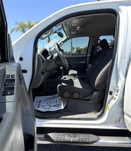 2016 Nissan Frontier Desert Runner - Photo 6 - Bakersfield, CA 93305