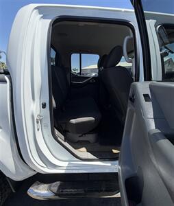 2016 Nissan Frontier Desert Runner - Photo 17 - Bakersfield, CA 93305
