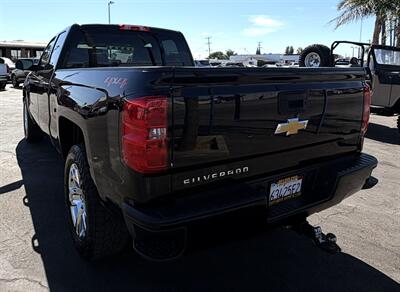 2018 Chevrolet Silverado 1500 Custom   - Photo 8 - Bakersfield, CA 93305