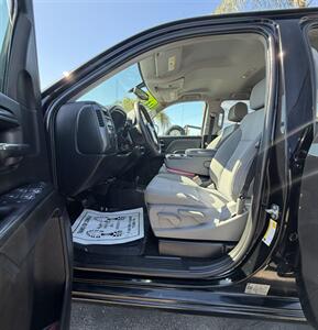 2018 Chevrolet Silverado 1500 Custom   - Photo 6 - Bakersfield, CA 93305