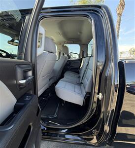 2018 Chevrolet Silverado 1500 Custom   - Photo 7 - Bakersfield, CA 93305