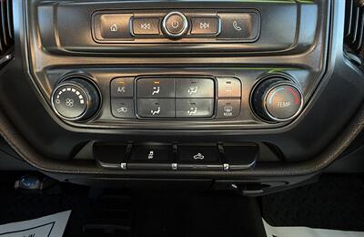 2018 Chevrolet Silverado 1500 Custom   - Photo 20 - Bakersfield, CA 93305