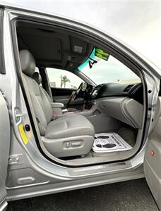 2008 Toyota Highlander Limited - Photo 15 - Bakersfield, CA 93305