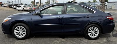 2017 Toyota Camry XSE   - Photo 4 - Bakersfield, CA 93305