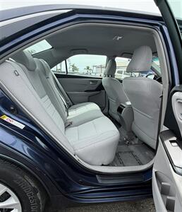 2017 Toyota Camry XSE   - Photo 17 - Bakersfield, CA 93305