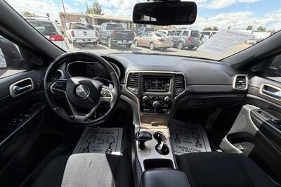 2015 Jeep Grand Cherokee Laredo   - Photo 20 - Bakersfield, CA 93305