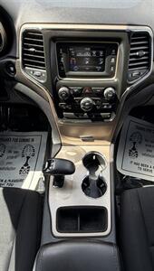 2015 Jeep Grand Cherokee Laredo   - Photo 23 - Bakersfield, CA 93305
