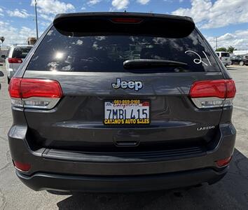 2015 Jeep Grand Cherokee Laredo   - Photo 9 - Bakersfield, CA 93305