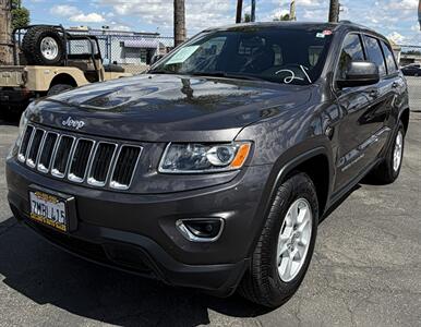 2015 Jeep Grand Cherokee Laredo   - Photo 3 - Bakersfield, CA 93305