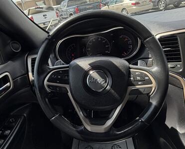 2015 Jeep Grand Cherokee Laredo   - Photo 22 - Bakersfield, CA 93305