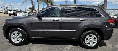 2015 Jeep Grand Cherokee Laredo   - Photo 4 - Bakersfield, CA 93305