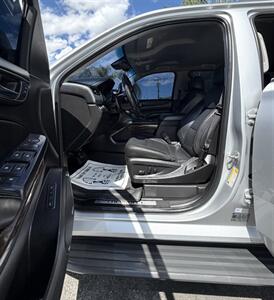 2018 Chevrolet Tahoe LT   - Photo 6 - Bakersfield, CA 93301