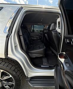 2018 Chevrolet Tahoe LT   - Photo 19 - Bakersfield, CA 93301