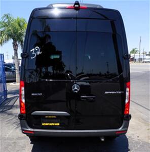 2019 Mercedes-Benz Sprinter 2500 144-in. WB   - Photo 4 - Bakersfield, CA 93305