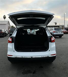2018 Chevrolet Equinox LT   - Photo 9 - Bakersfield, CA 93305