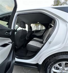 2018 Chevrolet Equinox LT   - Photo 6 - Bakersfield, CA 93305