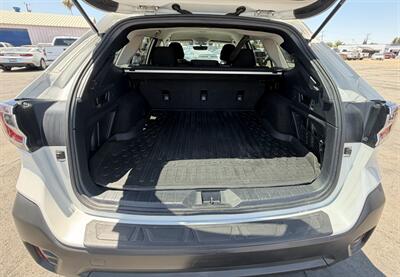 2020 Subaru Outback Premium - Photo 13 - Bakersfield, CA 93305
