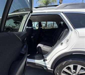 2020 Subaru Outback Premium - Photo 7 - Bakersfield, CA 93305