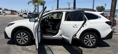 2020 Subaru Outback Premium - Photo 5 - Bakersfield, CA 93305
