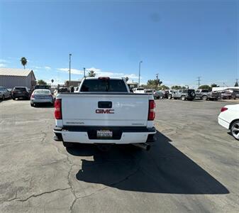 2016 GMC Sierra 2500 Denali   - Photo 9 - Bakersfield, CA 93301