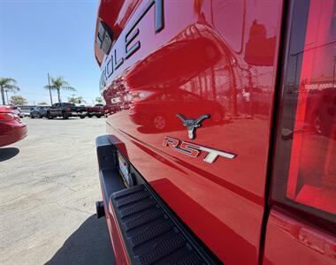 2022 Chevrolet Silverado 1500 Limited RST - Photo 13 - Bakersfield, CA 93301