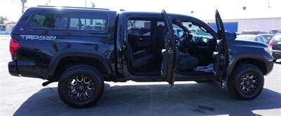 2018 Toyota Tacoma SR V6   - Photo 12 - Bakersfield, CA 93305