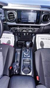 2018 Toyota Tacoma SR V6   - Photo 17 - Bakersfield, CA 93305