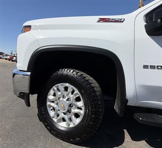 2023 Chevrolet Silverado 2500 LT - Photo 29 - Bakersfield, CA 93301