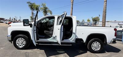 2023 Chevrolet Silverado 2500 LT - Photo 5 - Bakersfield, CA 93301