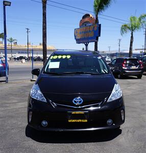 2013 Toyota Prius v   - Photo 2 - Bakersfield, CA 93305